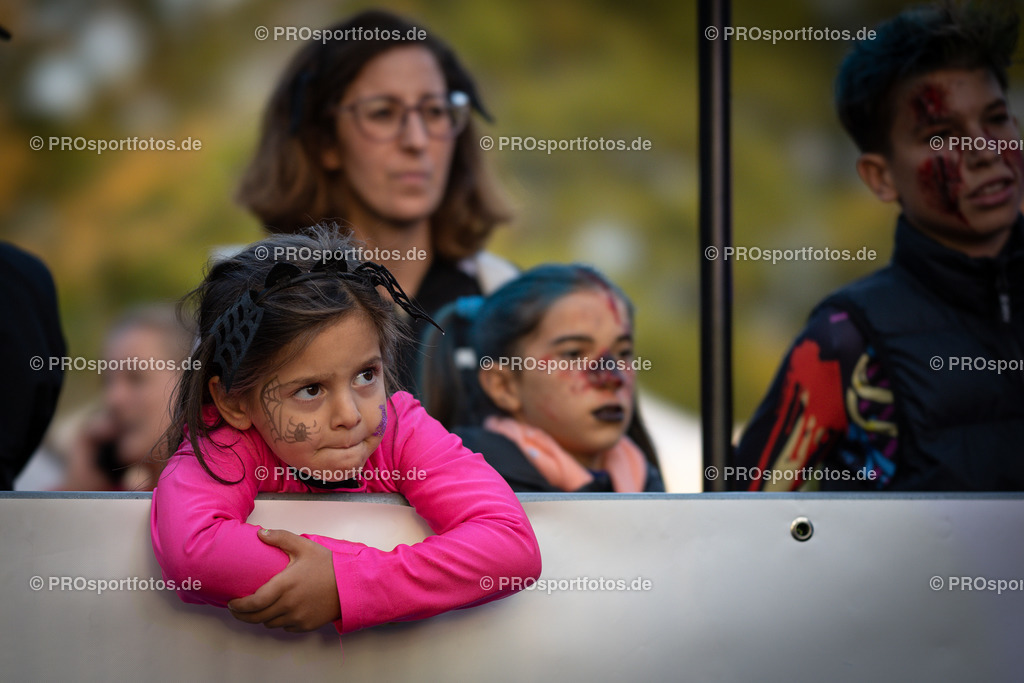 Halloween Run 2022 in Koeln, 31.10.2022 | Impressionen vom Halloween Run 2022 am 31.10.2022 in Koeln (Forstbotanischer Garten Rodenkirchen). Foto: BEAUTIFUL SPORTS/Axel Kohring