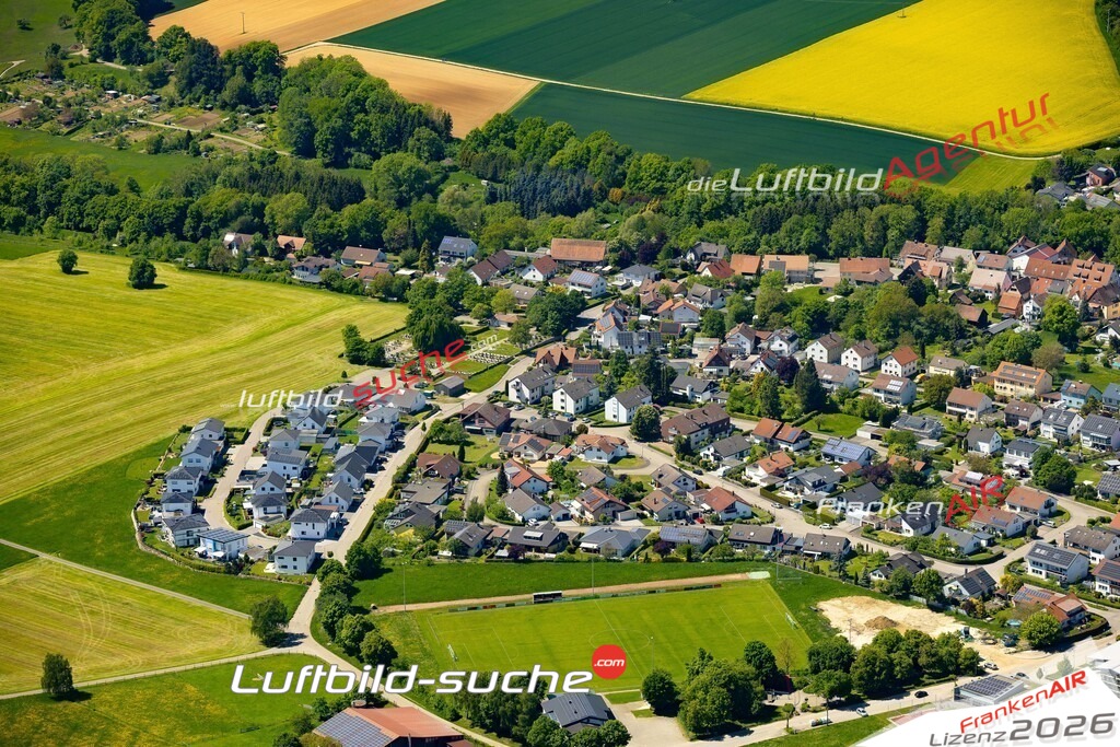 Luftaufnahme von Schechingen - Die Luftaufnahme wurde 2025 vom UL-Flugzeug heraus erstellt ( keine Drohne ) - Hochauflösende Luftaufnahme - für professionelle Ausdrucke geeignet. Die Geschenkidee !Mit Lizenz und Bildrechte bestellbar