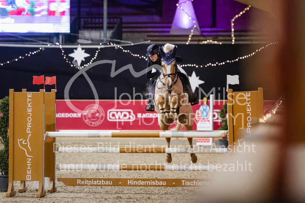 231118_PonyTrophy-292 | Deine schönsten Turniermomente als professionelle Fotos! Entdecke hochwertige Pferdesport-Fotografie im Online-Shop. Jetzt Fotos finden & bestellen!