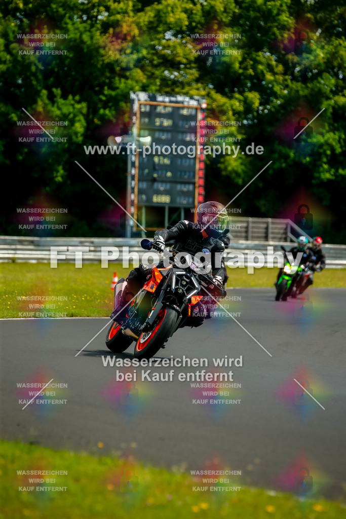 VBK-4781 | Hier findet Ihr Bilder von Touristenfahrten auf der Nürburgring Nordschleife oder von anderen Veranstaltungen die ich besucht habe. Viel Spass beim Durch Schauen 