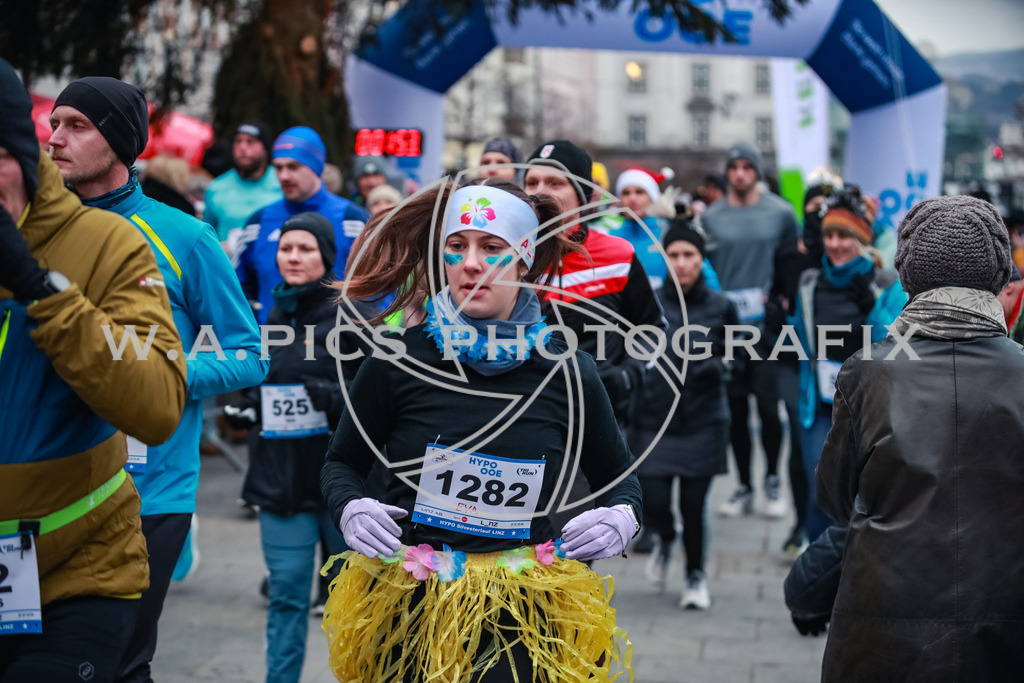 SILVESTERLAUF LINZ 25 | Linz, AUSTRIA, 31. Dezember 25, TRIRUN SILVESTERLAUF LINZ 25 , Image shows: 
Photo: WAPICS / BINDER Manuel