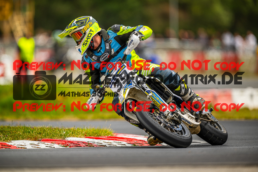 MaZZes_FotoMatrix_230702_0901 | S4