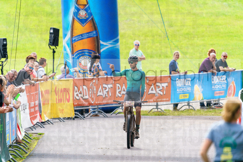 RennsteigRIDE Zieleinlaufbilder | Zieleinlauf RIDE 23