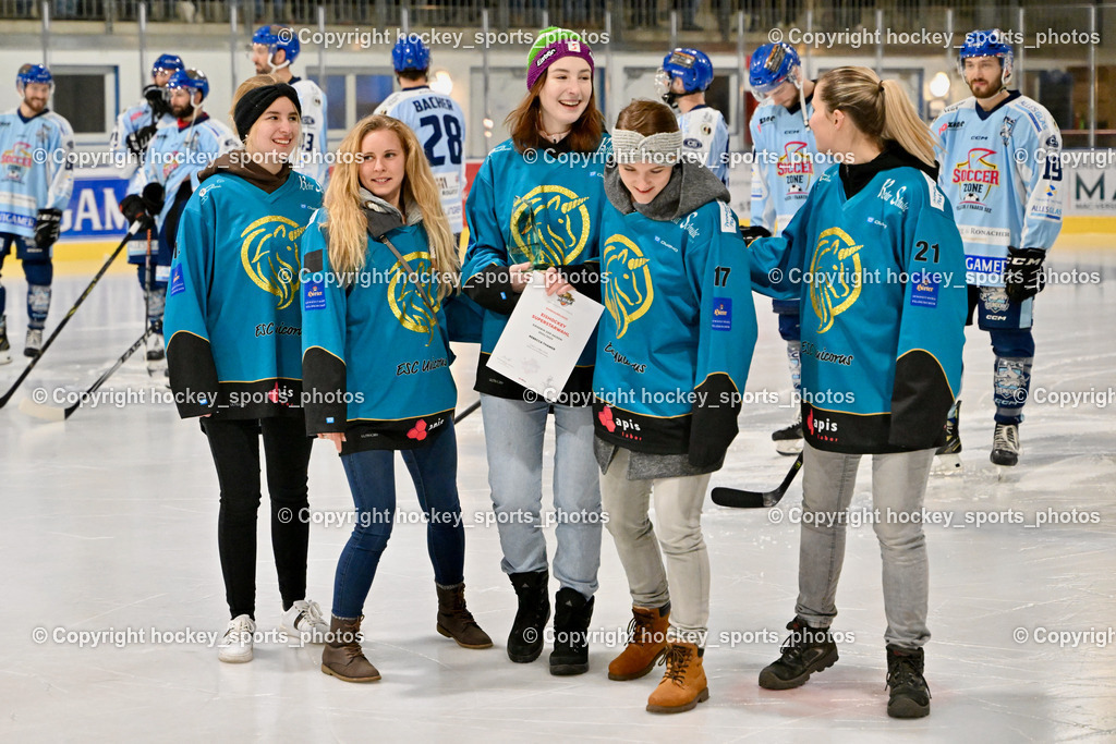  ESC Steindorf vs. EHC Althofen 2.3.2023 | Ehrung KEHV Superstar Wahl 2022/23, Rebecca Thamer, Spielerinnen ESC Unicorns