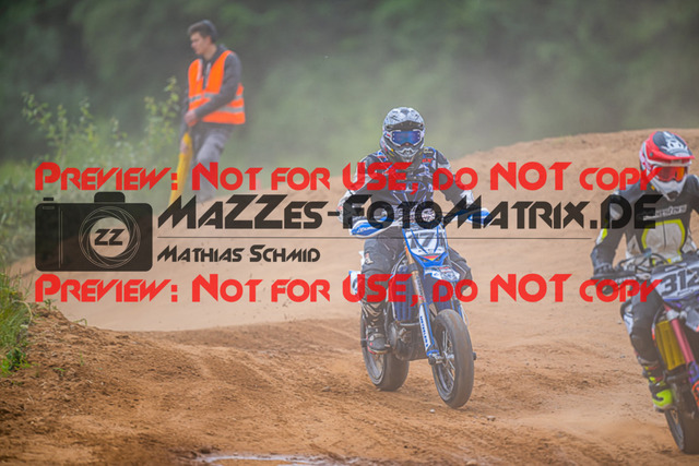 MaZZes_FotoMatrix_220528_6292 | Fotograf Mathias Schmid
Sportfotograf,
Eventfotograf,
Hochzeitsfotograf,
Portraitfotograf