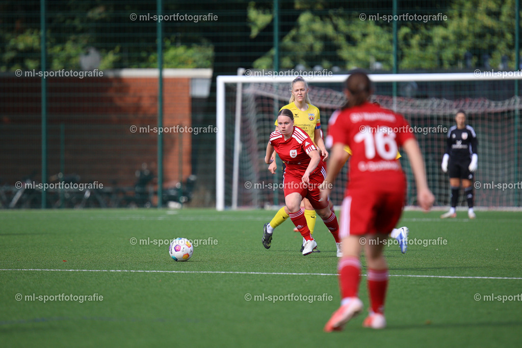 Fußball I Frauen I Saison 2025/2026 I Oberliga Schleswig-Holstein I 2. Spieltag I SV Wahlstedt - SV Frisia 03 Risum-Lindholm | ml-sportfotografie - Realisiert mit Pictrs.com