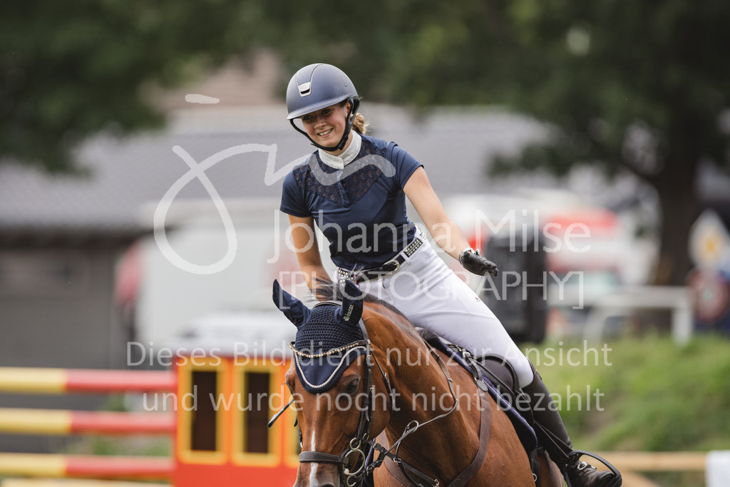 230714_LC_Stil-L-535 | Deine schönsten Turniermomente als professionelle Fotos! Entdecke hochwertige Pferdesport-Fotografie im Online-Shop. Jetzt Fotos finden & bestellen!