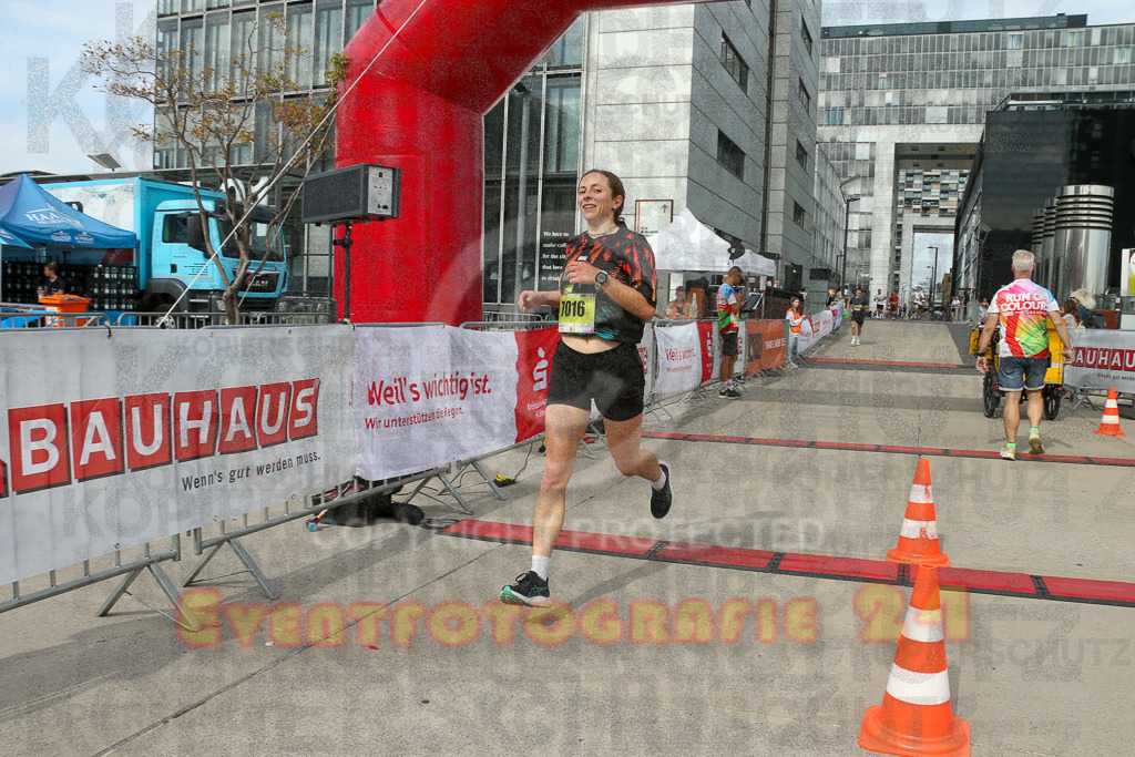 250920_1322_EX1_4170 | Sportfotografie im Rhein-Sieg Kreis, Köln, Bonn, NRW, Rheinland Pfalz, Hessen, etc. Unser Tätigkeitsfeld umfasst den Laufsport vom Volkslauf über den Marathon, Duathlon, Triathon bis zum Ultralauf wie Kölnpfad Ultra oder Schindertrail.