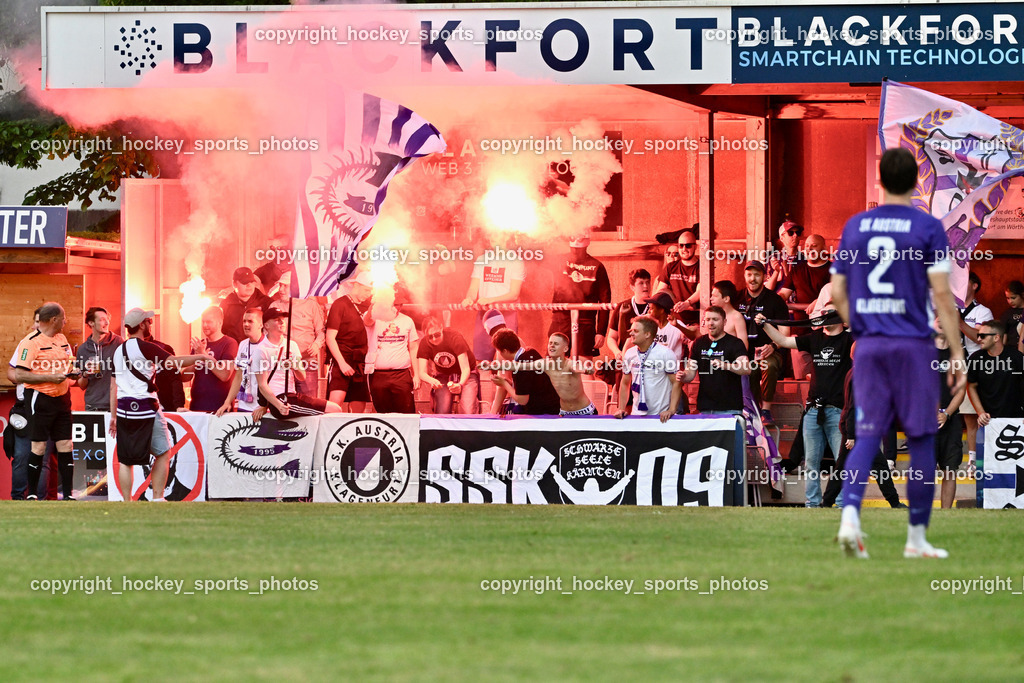 SAK vs. Austria Klagenfurt Amateure | Austria Klagenfurt Fan Club, Bengalen, #2 Florian Weiss Austria Klagenfurt Amateure, SAK vs. Austria Klagenfurt Amateure, SAK vs. Austria Klagenfurt Amateure am 08.05.2026 in Klagenfurt (Sportpark Welzenegg), Austria, (Photo by Bernd Stefan)