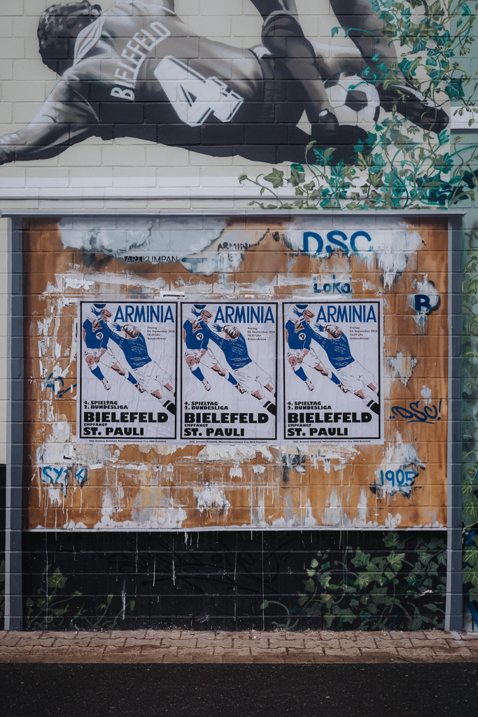 FCS01632 | Der offizielle Shop für FC St. Pauli Fotos. Wähle aus Spielszenen & Fanmomenten dein FCSP Wunschformat. Wir liefern Millerntor-Atmosphäre.