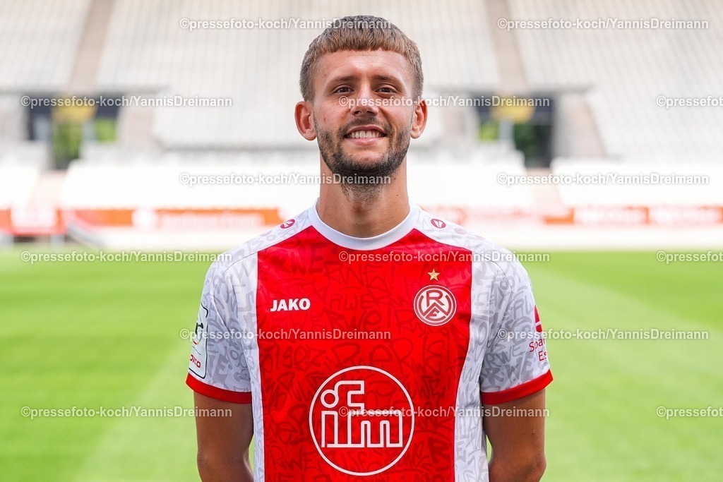 RWE22072501052 | Torben Muesel; Rot-Weiss Essen; 3.Liga, Porträttermin 2025/2026, 22.07.2025