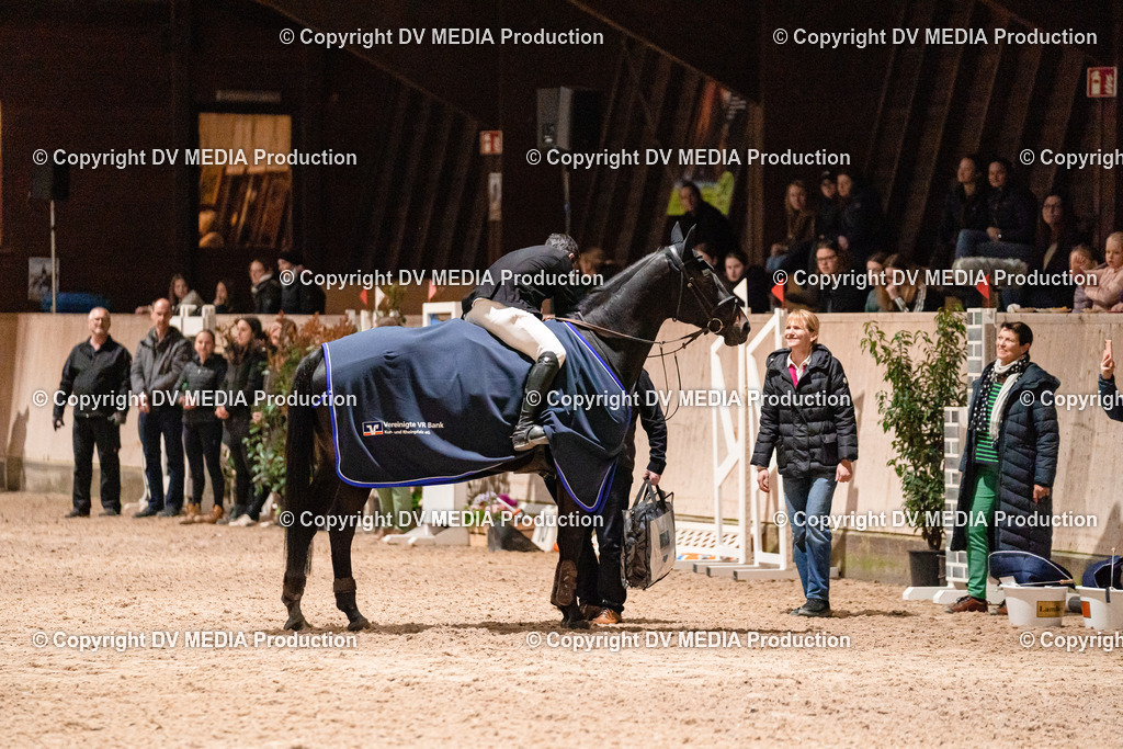 Springen Tag 1-907 | dv-media-shop - Realisiert mit Pictrs.com