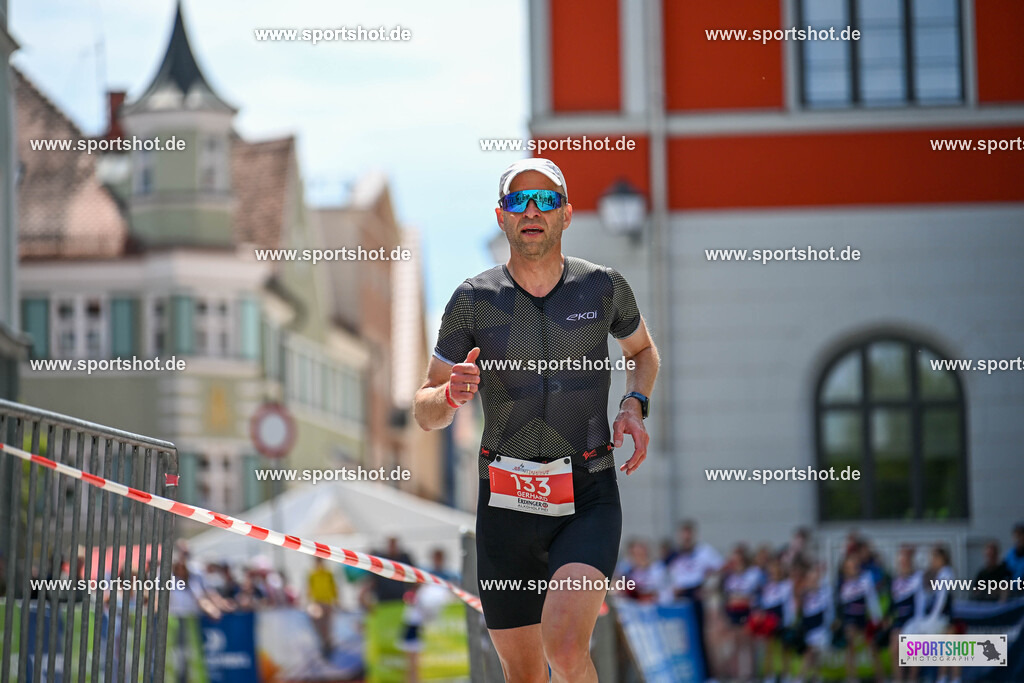 SZI_6887 | Stadttriathlon Erding 2025. #yourpictrs #sportshot_your_pictrs @Sportshotphotography #stadttriathlonerding Copyright: www.sportshot.de