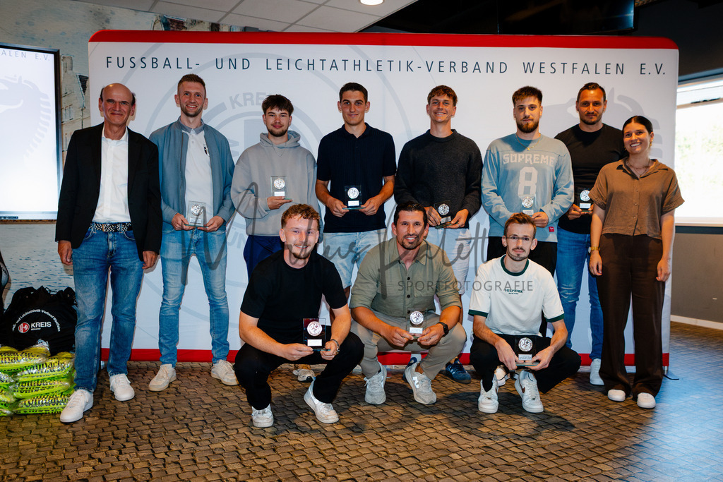 20260702-kreisfußballkonferenz-0098 | Das ist die Fotodatenbank für authentische Sportfotografie aus Münster: Markus Paletta fotografiert Teams, Sportler:innen, Kinder, Events & Unternehmen. - Realisiert mit Pictrs.com