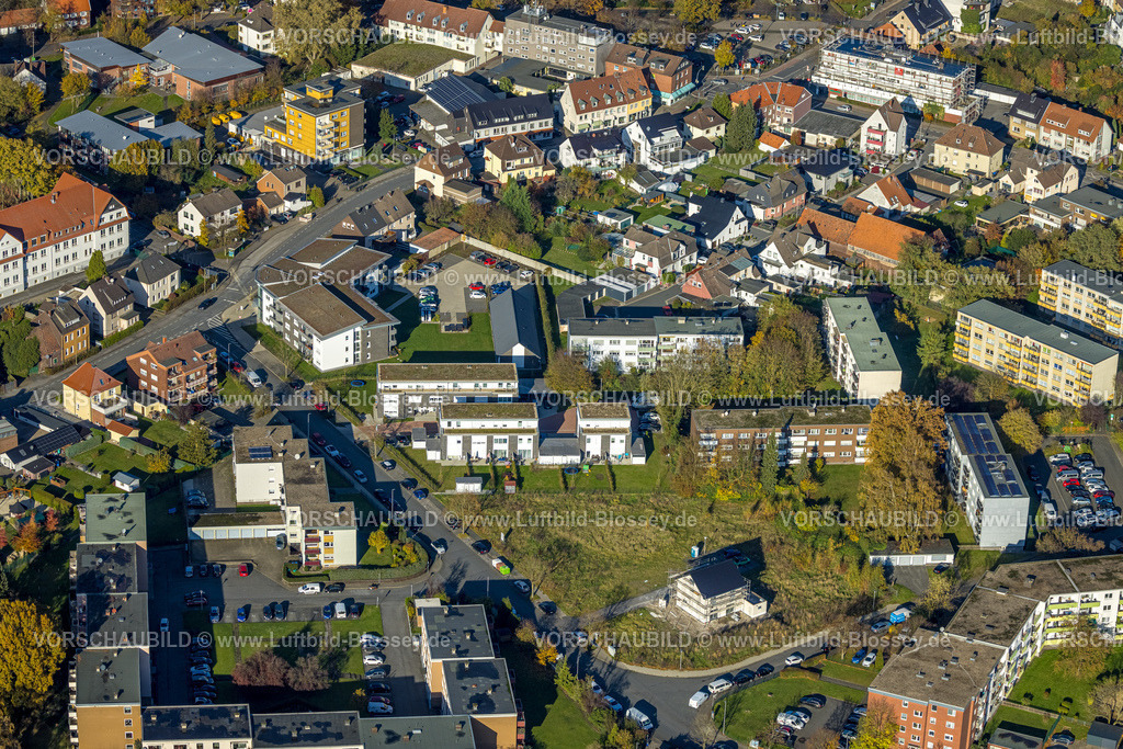 Hamm231101544 | Luftbild, Baugebiet Wohnhäuser Stadterneuerungsgebiet Waldenburger Straße, umgeben von herbstlichen Laubbäumen, Stadtbezirk Herringen, Hamm, Ruhrgebiet, Nordrhein-Westfalen, Deutschland