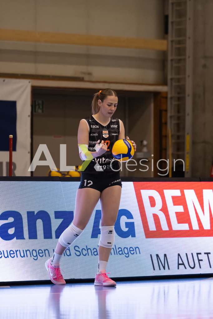 Volleyball I Frauen I Saison 2025-2026 I Volleyball NLA | Women I Round 16 I VC Kanti Schaffhausen - Viteos NUC I 31.01.2026 | 12 Branca Fabiana (CH) (Viteos NUC) – Mittelblock - Realisiert mit Pictrs.com