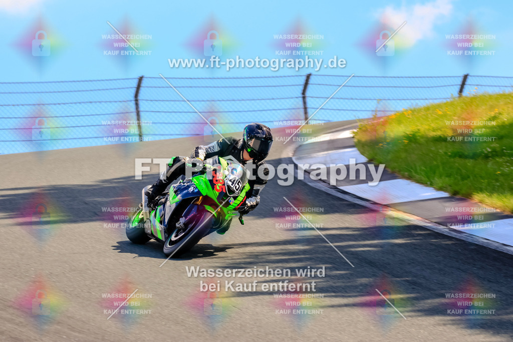 _TCM4261 | Hier findet Ihr Bilder von Touristenfahrten auf der Nürburgring Nordschleife oder von anderen Veranstaltungen die ich besucht habe. Viel Spass beim Durch Schauen 