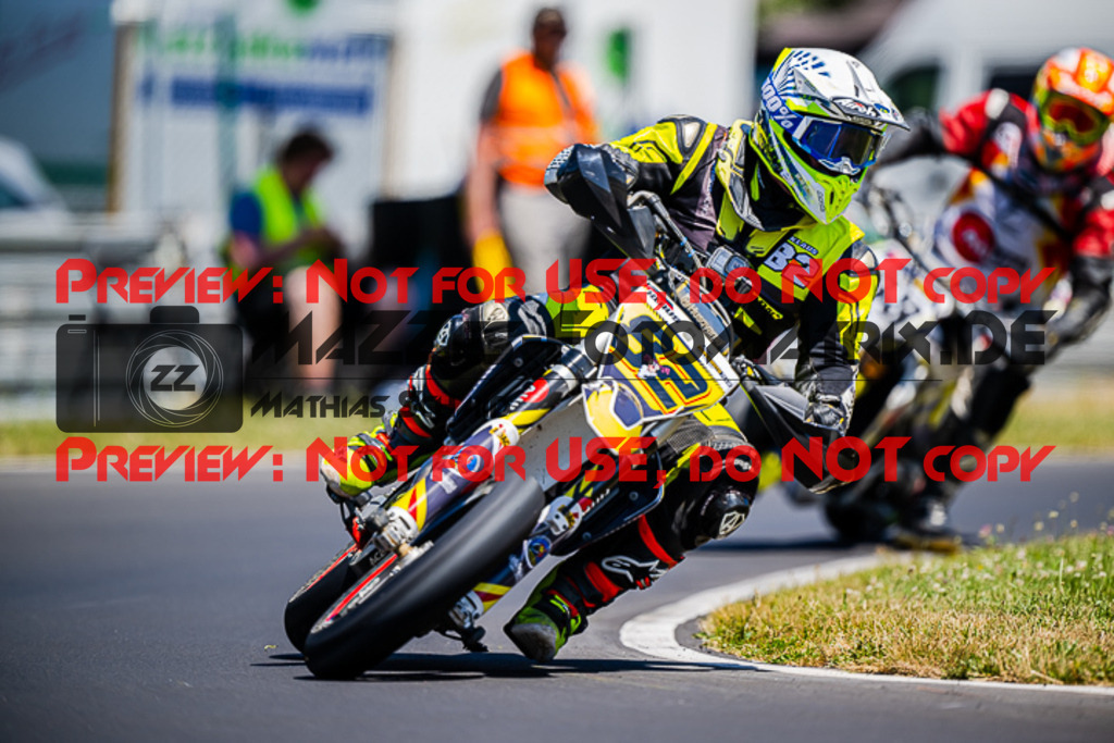 MaZZes_FotoMatrix_220703_2361 | UE40