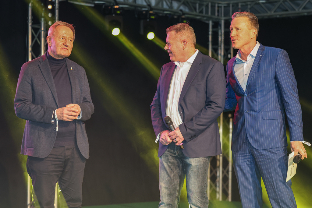 top-top.de250214-160 | Die 3. Weseler SportNacht, die große Sportgala mit Ehrungen der Weseler Sportler des Jahres 2024 findet am Freitag, den 14.02.2025 im Festzelt an der Rheinpromenade statt.Foto: Erwin Pottgiesser