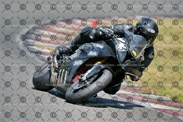 25bt04-0934 | markuskiefer.com - Realisiert mit Pictrs.com