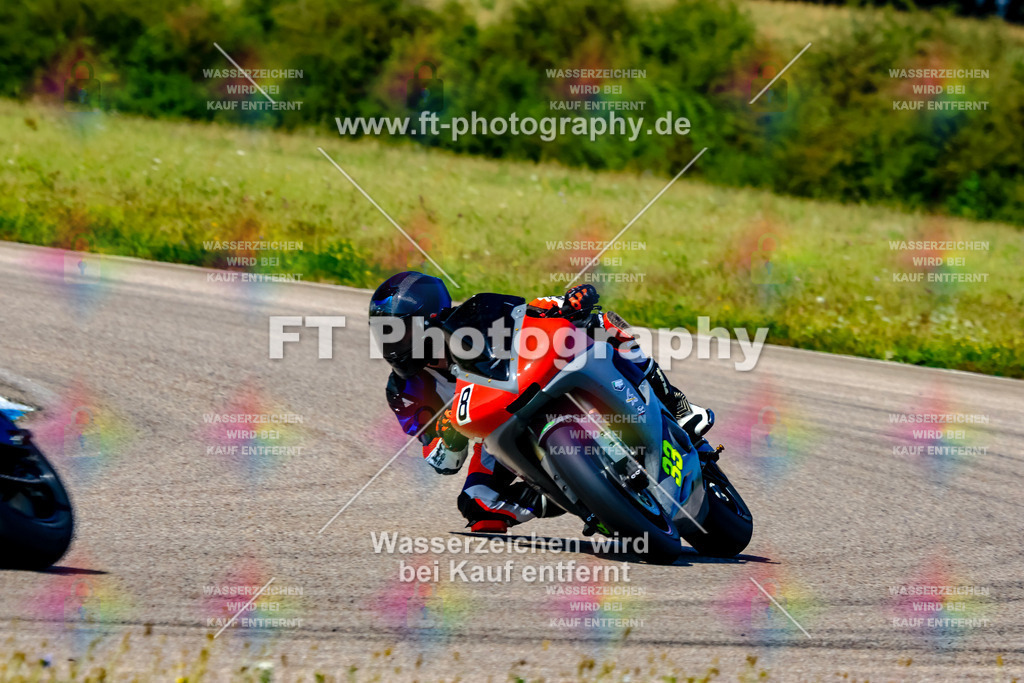 008-3519 | Hier findet Ihr Bilder von Touristenfahrten auf der Nürburgring Nordschleife oder von anderen Veranstaltungen die ich besucht habe. Viel Spass beim Durch Schauen 