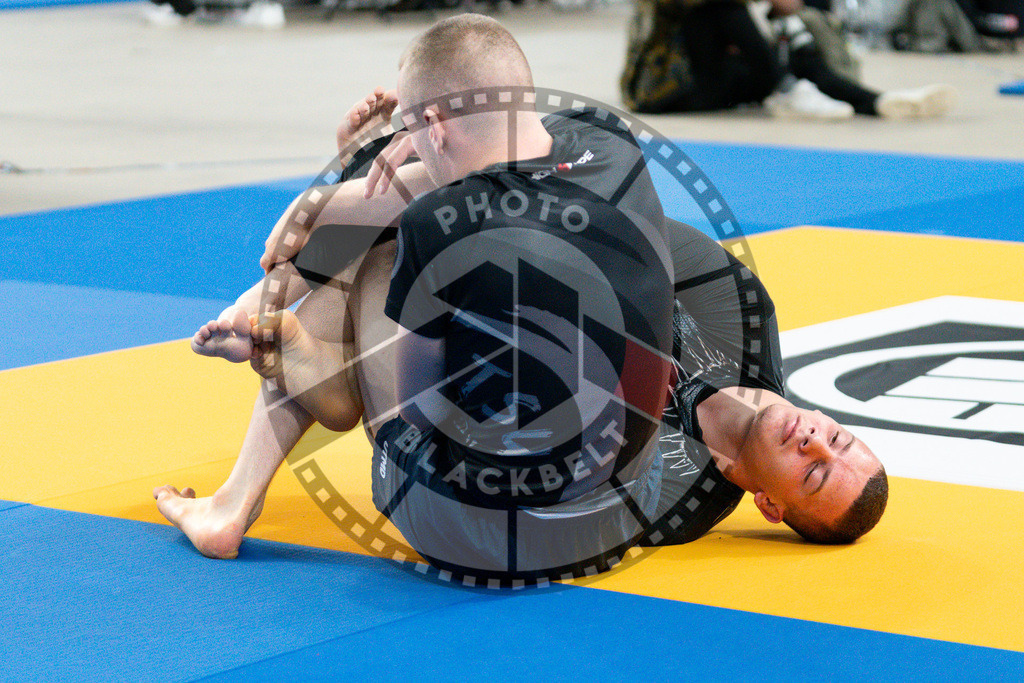 20250517PBB2230 | Athletes compete during the first day of the ADCC Amateur World Championship on May 15, 2025 in Warsaw, Poland. © Chiara Dazi / photoblackbelt