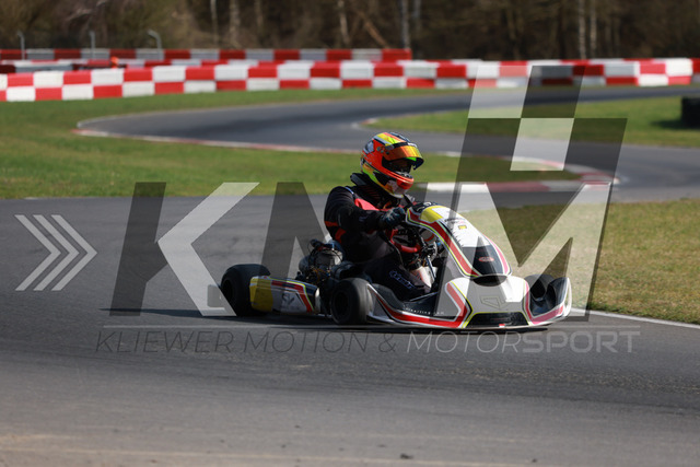 0DKP1725 | Kliewer Motion & Motorsport - Realisiert mit Pictrs.com