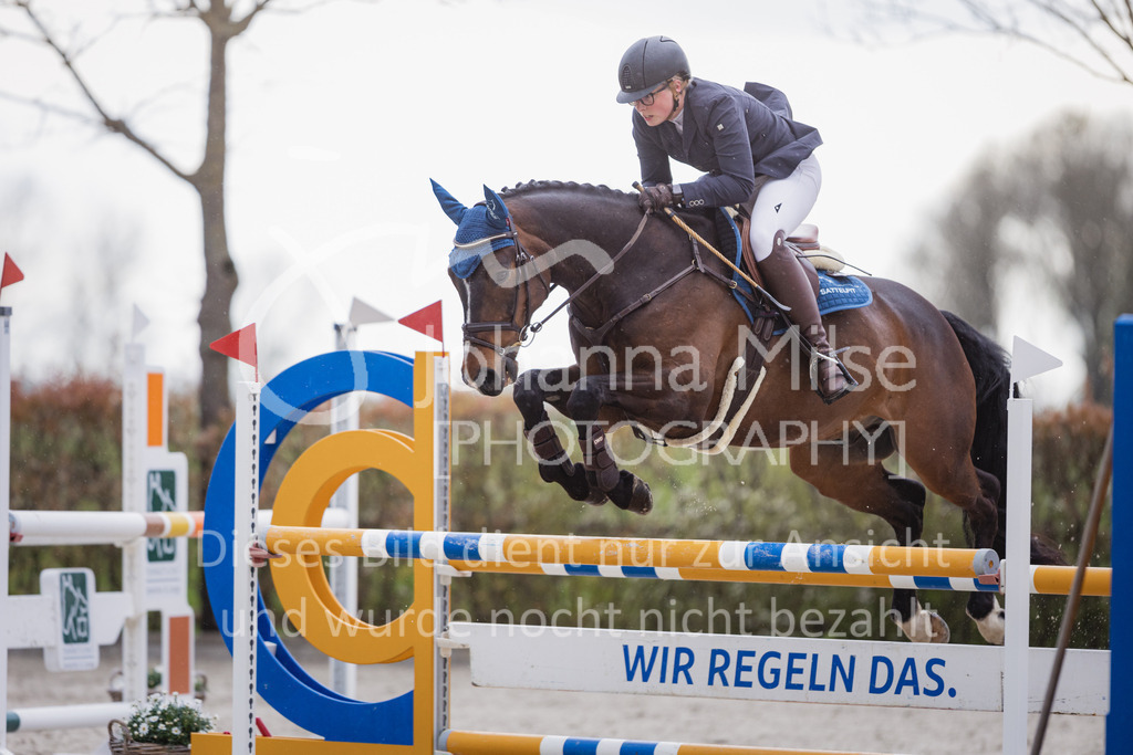 230426_HofSosath_Stil-L-521 | Deine schönsten Turniermomente als professionelle Fotos! Entdecke hochwertige Pferdesport-Fotografie im Online-Shop. Jetzt Fotos finden & bestellen!