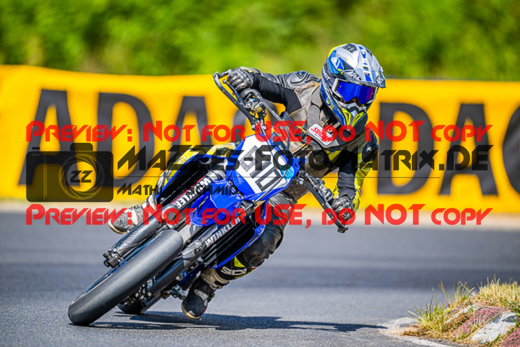 MaZZes_FotoMatrix_220528_2038 | Fotograf Mathias Schmid
Sportfotograf,
Eventfotograf,
Hochzeitsfotograf,
Portraitfotograf