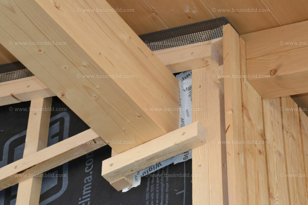 bib-lg13-holzbau-ausbau-0118 | Nach LV-Leistungsgruppen sortierte Detailfotos über den Bau eines Hauses. Alle Hausbau-Bilder direkt vom Urheber und Autor der Website Haus-Selber-Bauen.com