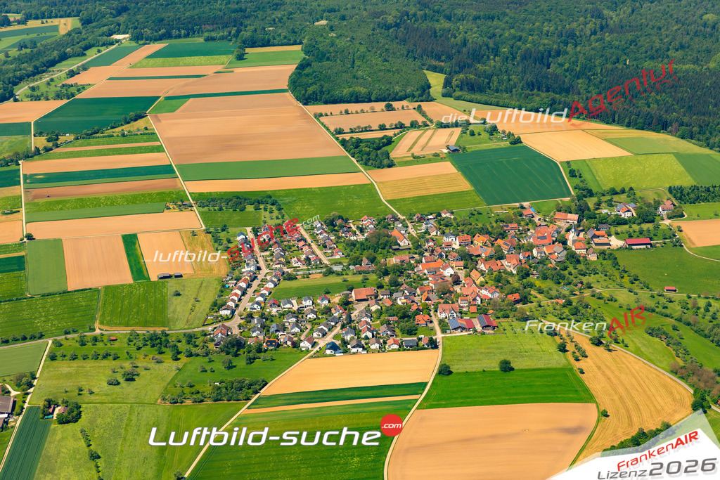 Das Luftbild zeigt : Oberwälden Wangen - Die Luftaufnahme wurde 2024 vom UL-Flugzeug aus erstellt ( keine Drohne ) - Hochauflösende Luftaufnahme - Für grossformatige Ausdrucke geeignet. Die Geschenkidee !Mit Lizenz und Bildrechte bestellbar