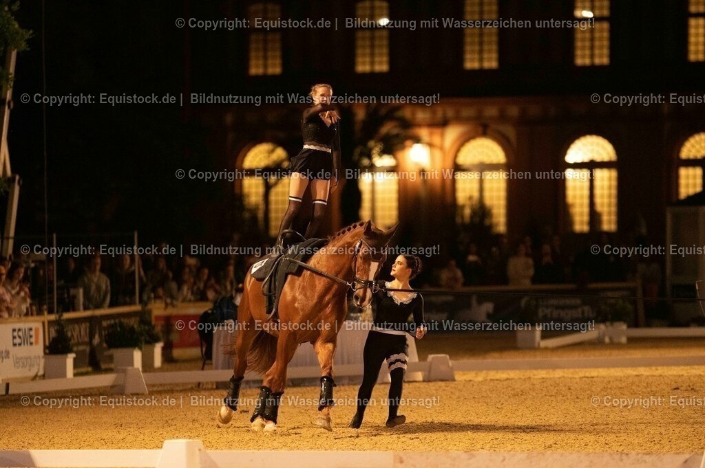 20230527_Voltigieren_NASPA_Flutlicht_0969 | equistock
