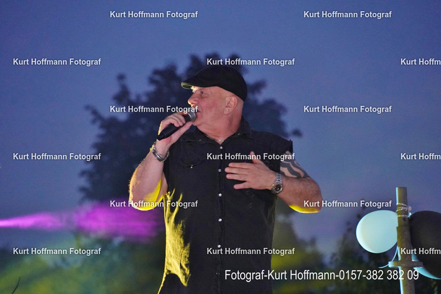 75Geburtstag Thomas Meyer |  Fotograf Kurt Hoffmann - Realisiert mit Pictrs.com