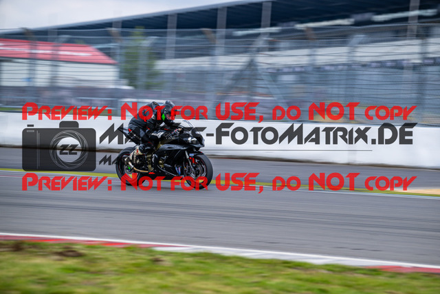 MaZZes_FotoMatrix_230719_5539 | WEISS