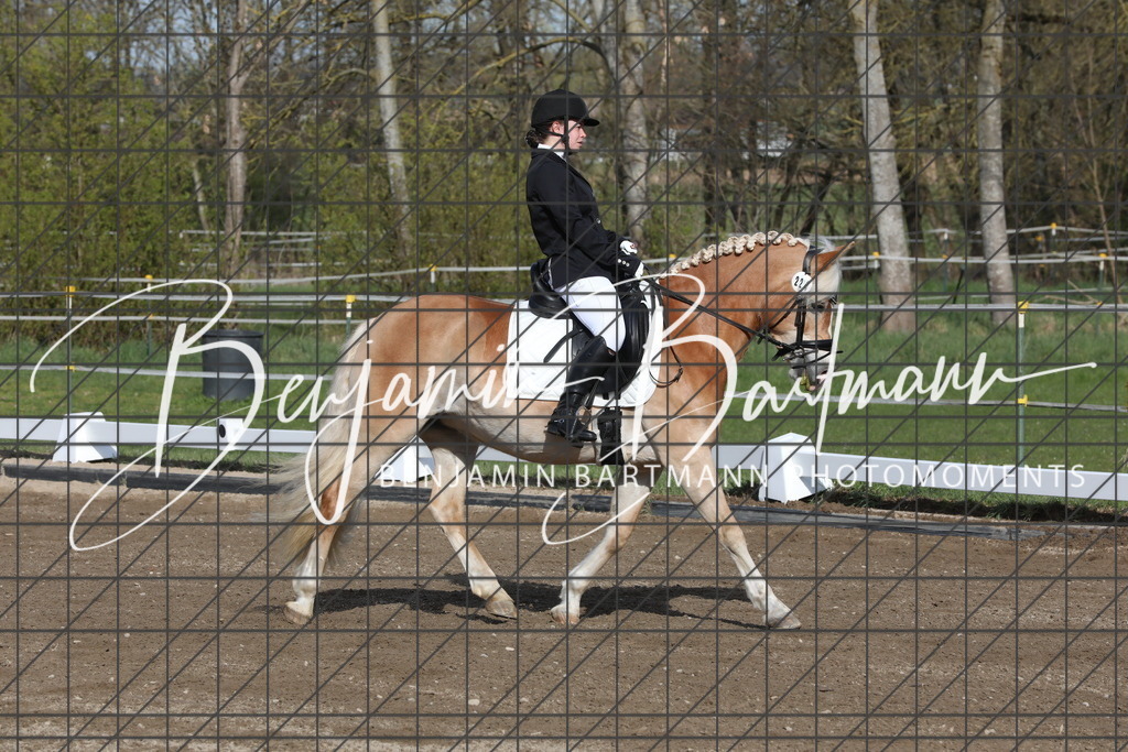 AZ2A2742 | Benjamin Bartmann Photomoments