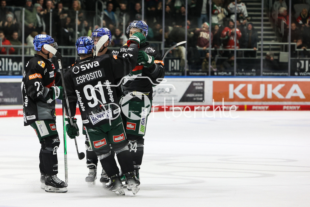 Augsburger Panther - Kölner Haie  | Jubel nach dem Tor zum 3-1 durch Anrei HAKULINEN (AEV #94) / Otso RANTAKARI (AEV #52) / Freude / Treffer / Torschuetze