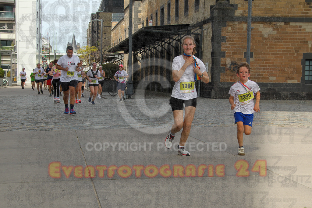 250920_1329_EV4_5773 | Sportfotografie im Rhein-Sieg Kreis, Köln, Bonn, NRW, Rheinland Pfalz, Hessen, etc. Unser Tätigkeitsfeld umfasst den Laufsport vom Volkslauf über den Marathon, Duathlon, Triathon bis zum Ultralauf wie Kölnpfad Ultra oder Schindertrail.