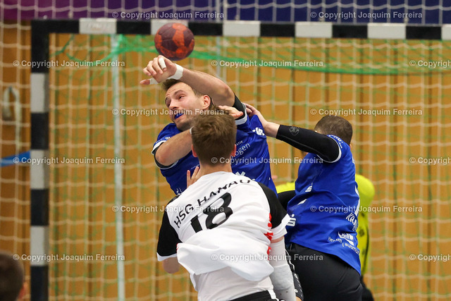 msgvshan_0210 | despor 2022.10.23 HB Männer Oberliga MSG Umstadt/Habitzheim - HSG Hanau II emspor, emonline, despor,  v.l., Robin Drews (MSG Umstadt/Habitzheim), Justin Kraus (MSG Umstadt/Habitzheim) 
 - Realisiert mit Pictrs.com