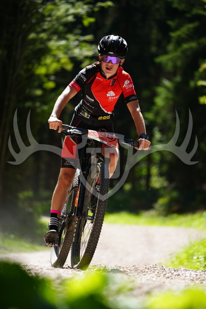 FC102110 | Fotogalerie der Treibjagd im Dunkelwald - Dein MTB Etappenrennen im Erzgebirge - Realisiert mit Pictrs.com