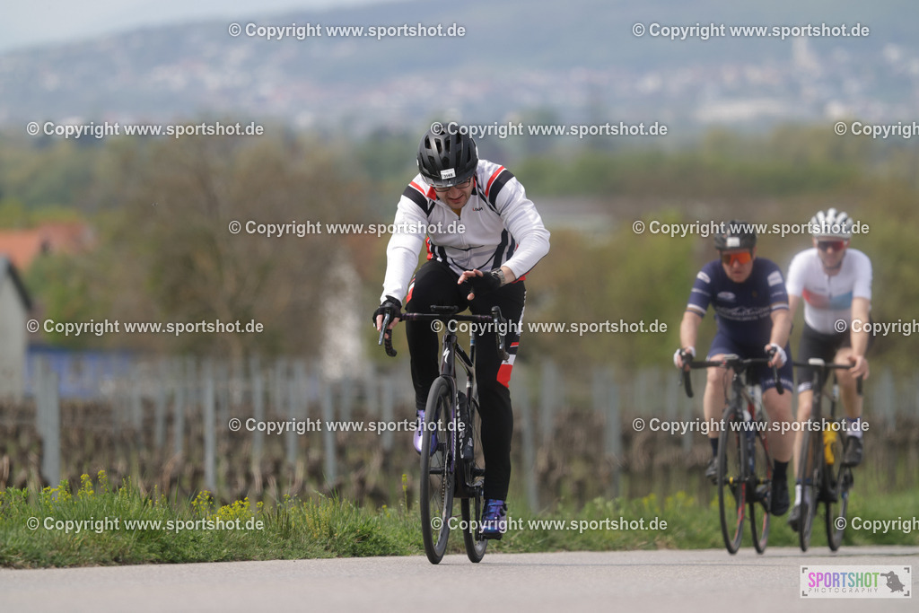 368A5214 | Neusiedlersee Radmarathon 2026@sportshot_your_pictrs #yourpictures#roadtowm2029 #nrm #neusiedlerseeradmarathon #neusiedlersee #neusiedlerseetourismus #burgenland #mörbisch #nrm26 #burgenlandtourismus #voglundco #poweredbyburgenlandtourismus #radsport #rad #marathon #ucigranfondo #visitburgenland #ucigranfondoworldseries