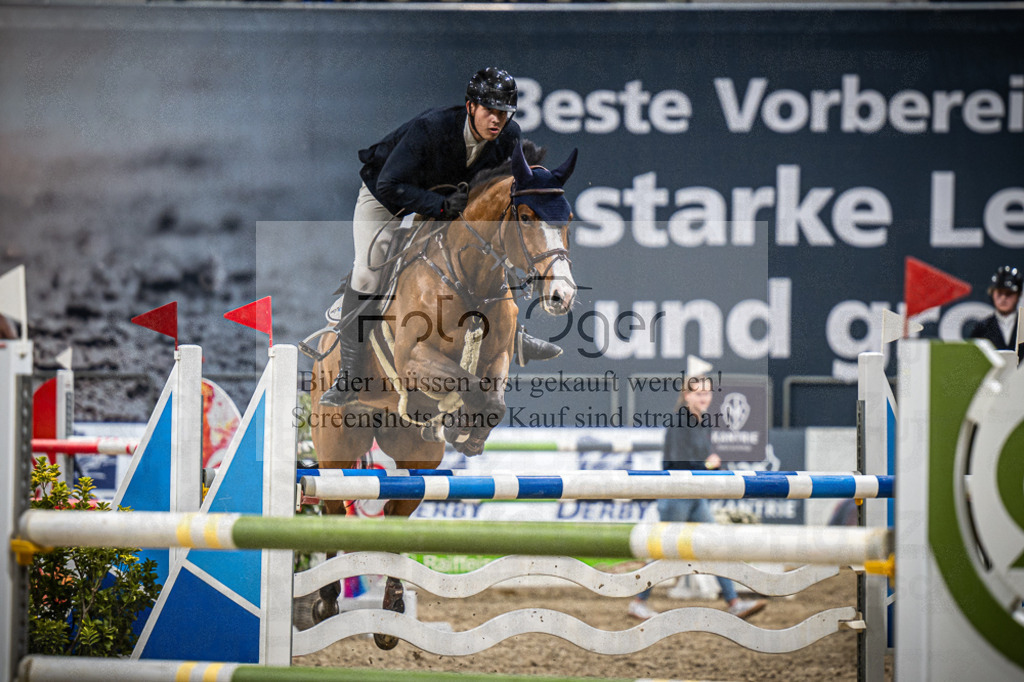 DOS_1498 | Entdecke hochwertige Reitturnierfotos von Foto Oger. Professionell, emotional und authentisch – jetzt Lieblingsmomente im Shop bestellen.Deutschlandweite Turnierfotografie. - Realisiert mit Pictrs.com