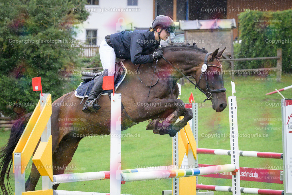 092_Pankratz_Michaela_Roselynn_A1_Springen_250802_07 | gis-fotografie