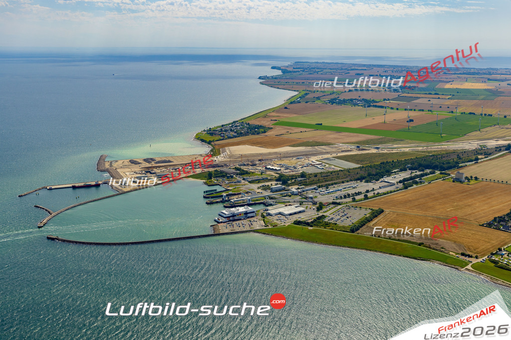 Luftaufnahme Puttgarden Tunnelbau Fehmarn - Die Luftaufnahme wurde 2025 vom UL-Flugzeug heraus erstellt ( ohne Drohne ) - Hochauflösende Luftaufnahme - für professionelle Ausdrucke geeignet. Die Geschenkidee !Mit Lizenz und Bildrechte bestellbar