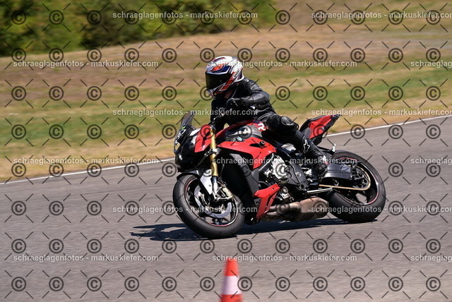 26bt04-1360 | markuskiefer.com - Realisiert mit Pictrs.com
