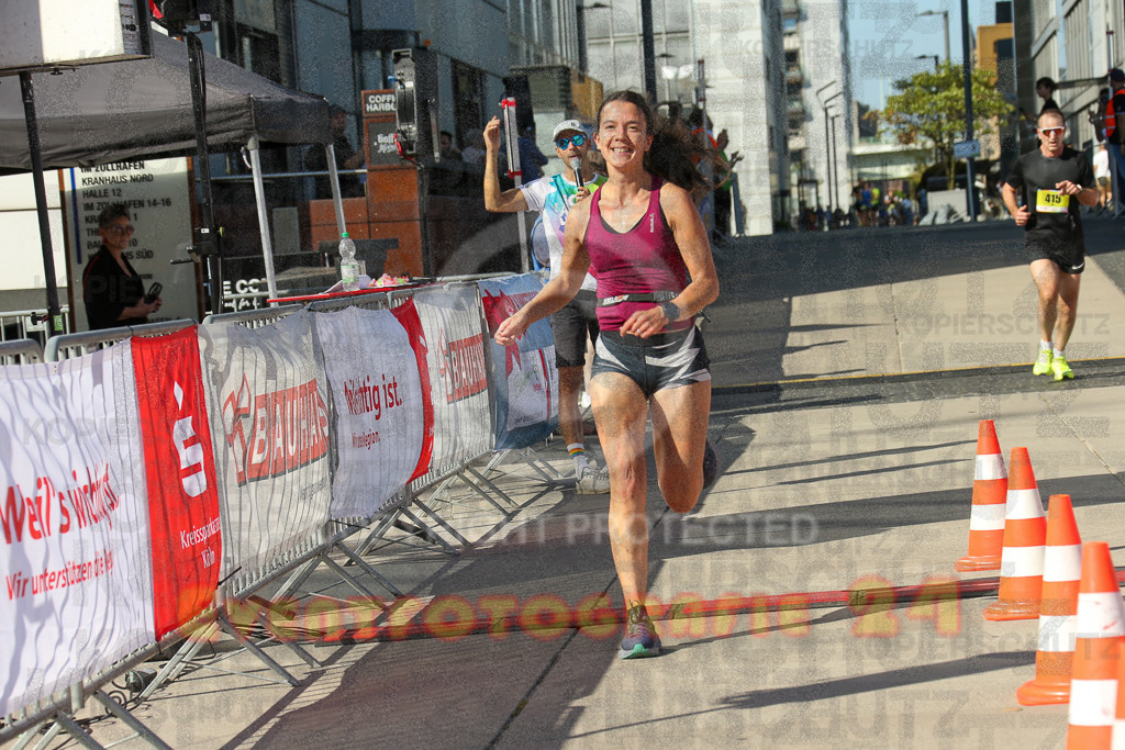 240921_1514_EX1_4752 | Sportfotografie im Rhein-Sieg Kreis, Köln, Bonn, NRW, Rheinland Pfalz, Hessen, etc. Unser Tätigkeitsfeld umfasst den Laufsport vom Volkslauf über den Marathon, Duathlon, Triathon bis zum Ultralauf wie Kölnpfad Ultra oder Schindertrail.