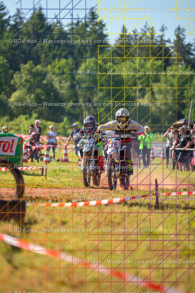 Wolfshausen 1 Lauf -102 | Sportfotografie von RO-Fotos: Motorsport, Motocross, Enduro, Laufveranstaltungen und Triathlon. Professionelle Fotos von Sportlern und Events. - Realisiert mit Pictrs.com