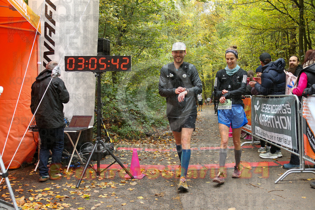 251026_1307_EX1_2559 | Sportfotografie im Rhein-Sieg Kreis, Köln, Bonn, NRW, Rheinland Pfalz, Hessen, etc. Unser Tätigkeitsfeld umfasst den Laufsport vom Volkslauf über den Marathon, Duathlon, Triathon bis zum Ultralauf wie Kölnpfad Ultra oder Schindertrail.