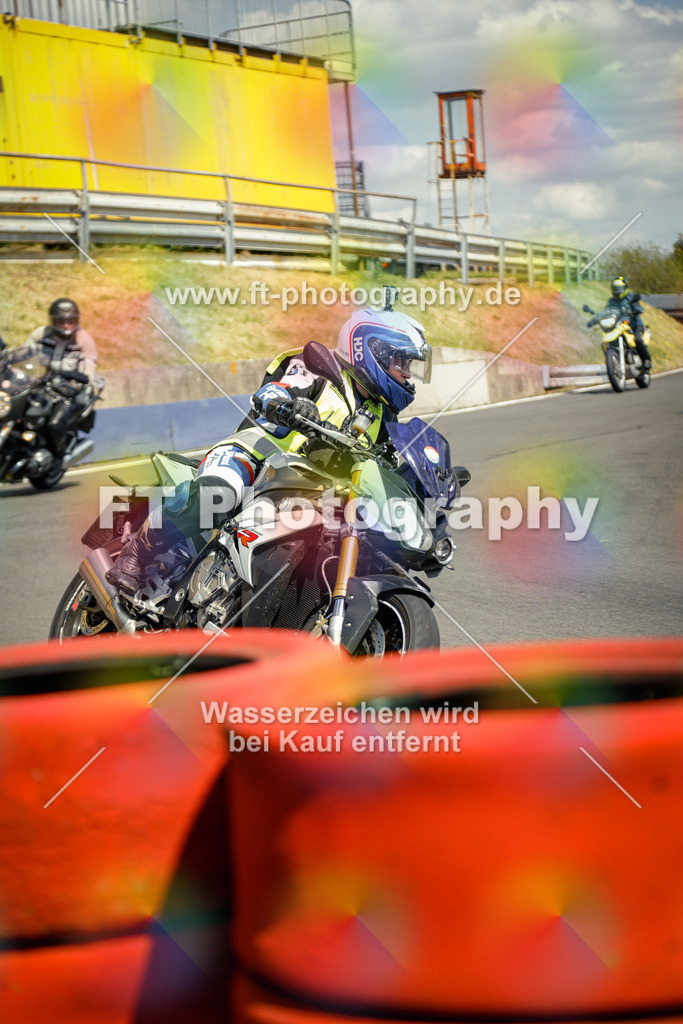 OBK_Mai_Martina_Markus-11201 | Hier findet Ihr Bilder von Touristenfahrten auf der Nürburgring Nordschleife oder von anderen Veranstaltungen die ich besucht habe. Viel Spass beim Durch Schauen 