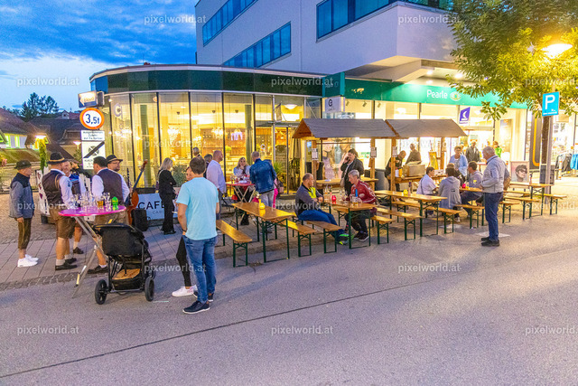 Sommereinkaufsnacht 2025 in Feldkirchen | Bildershop von pixelworld.at - Realisiert mit Pictrs.com