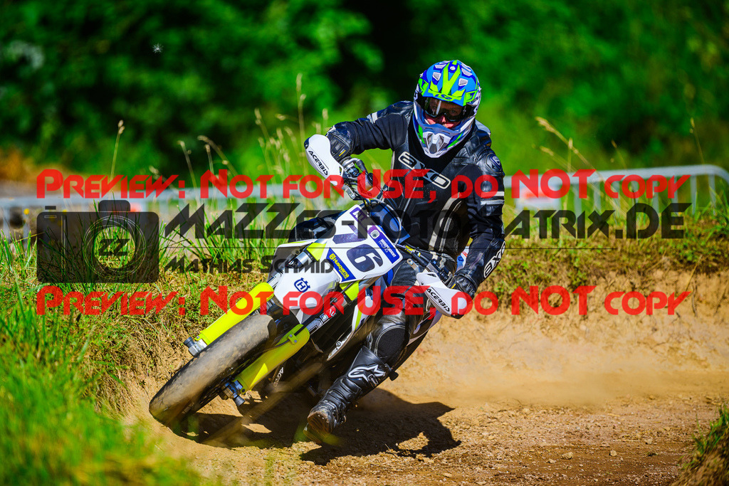 MaZZes_FotoMatrix_240816_6007705_5818 | UE40